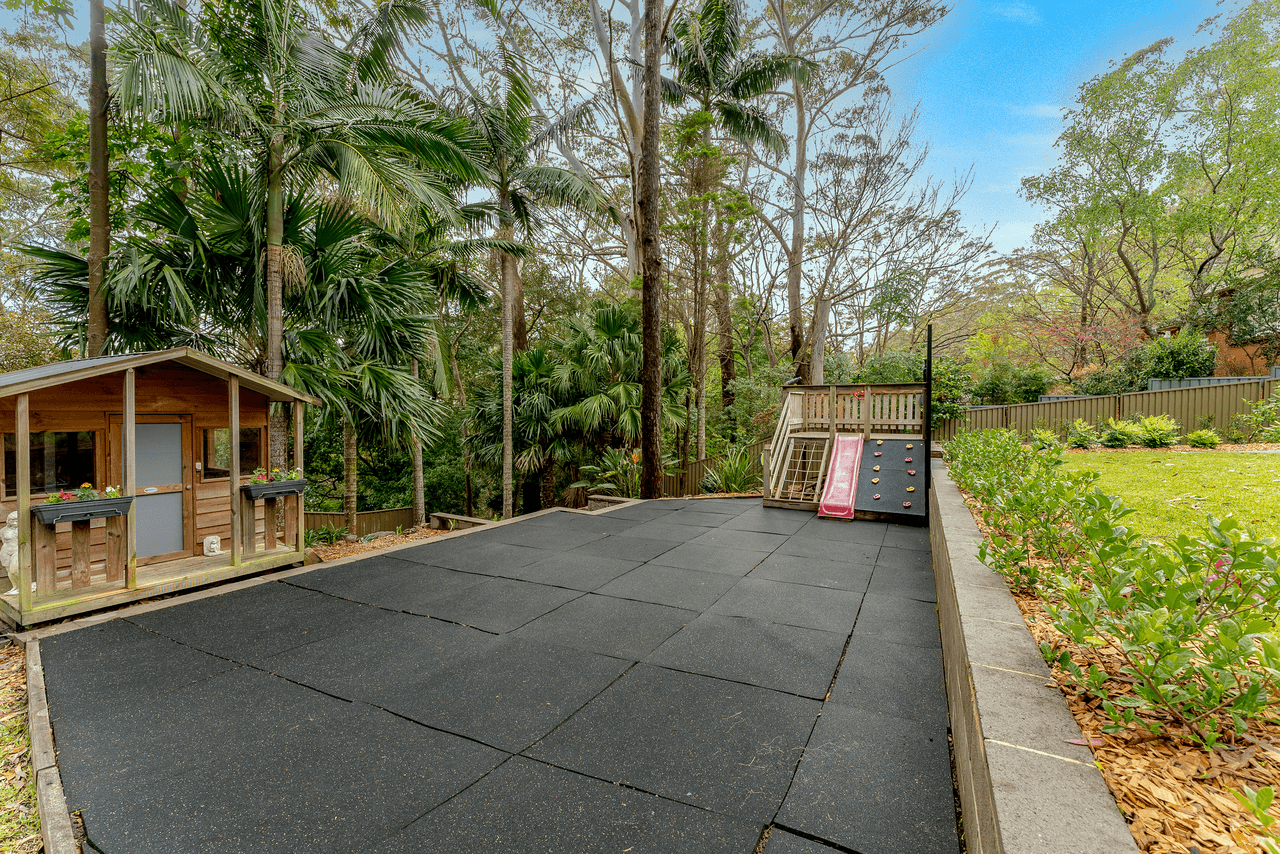 26 Southview Avenue, STANWELL TOPS, NSW 2508