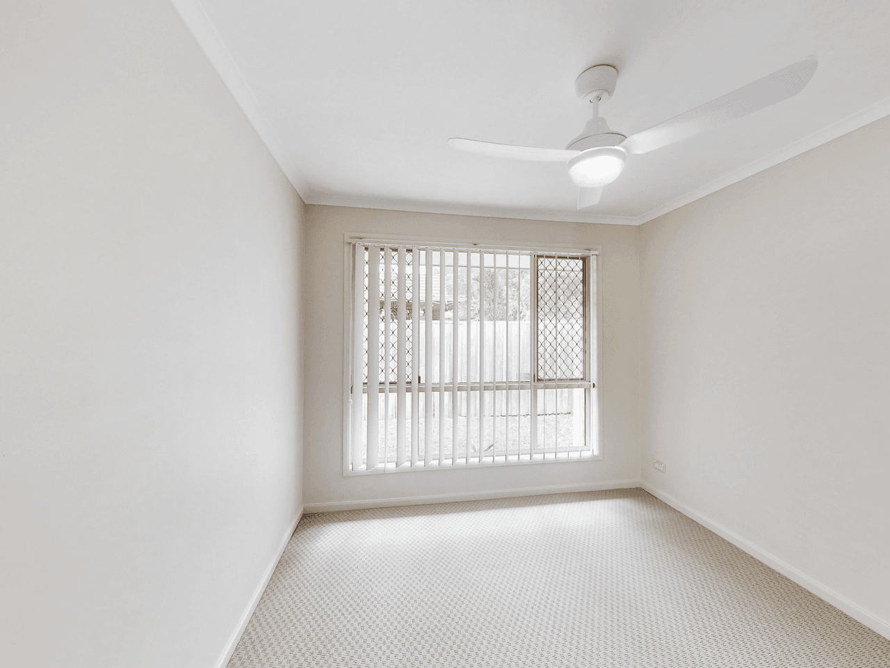 34 Oxley Place, FOREST LAKE, QLD 4078