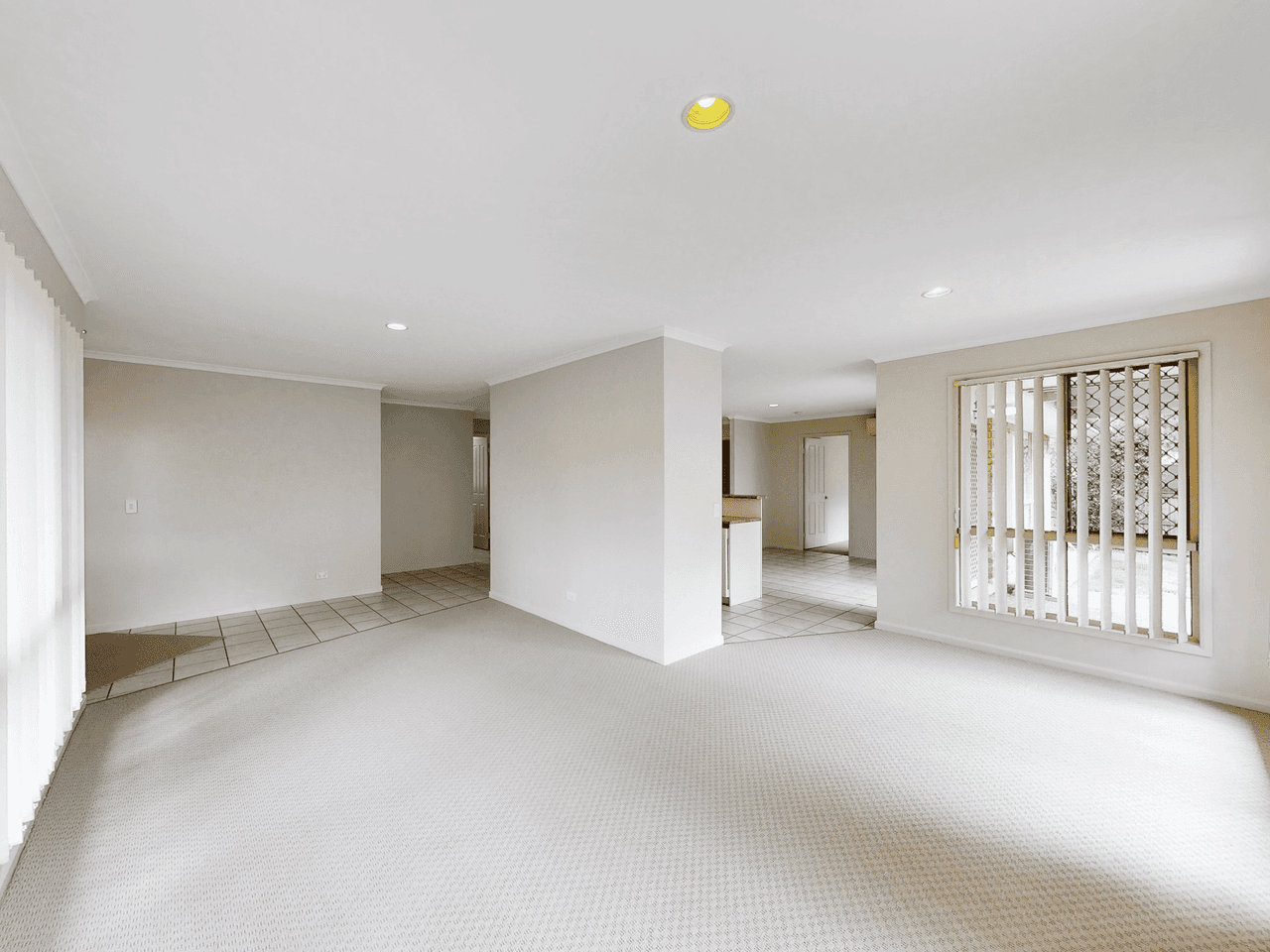 34 Oxley Place, FOREST LAKE, QLD 4078