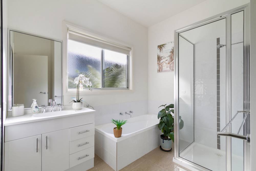 24 Laughtons Road, KALIMNA, VIC 3909