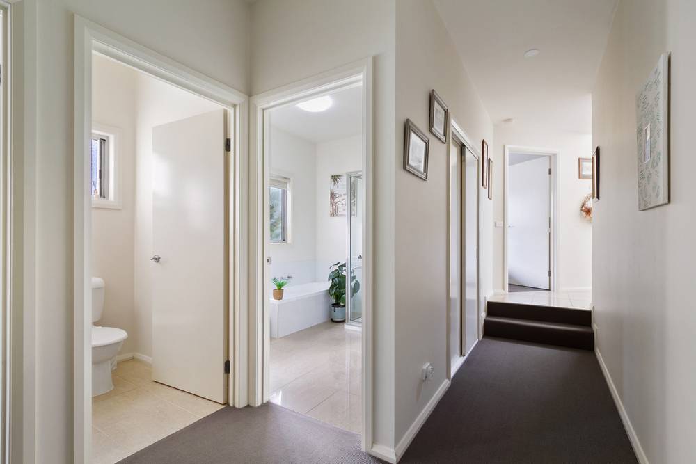 24 Laughtons Road, KALIMNA, VIC 3909
