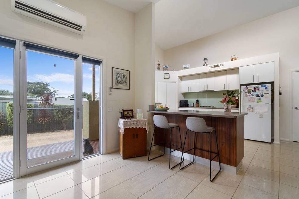 24 Laughtons Road, KALIMNA, VIC 3909