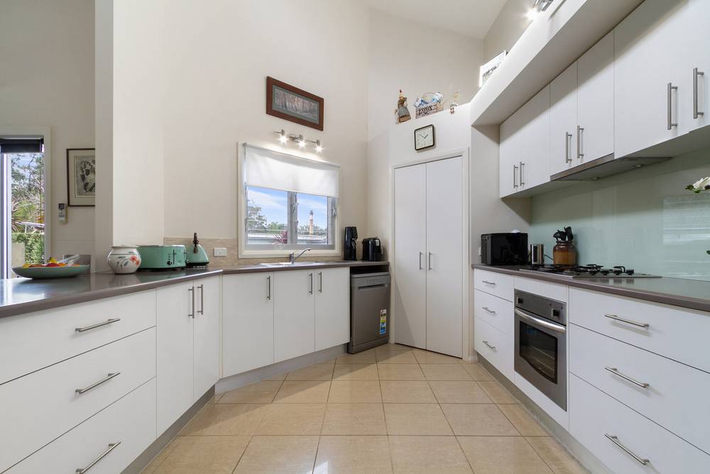 24 Laughtons Road, KALIMNA, VIC 3909