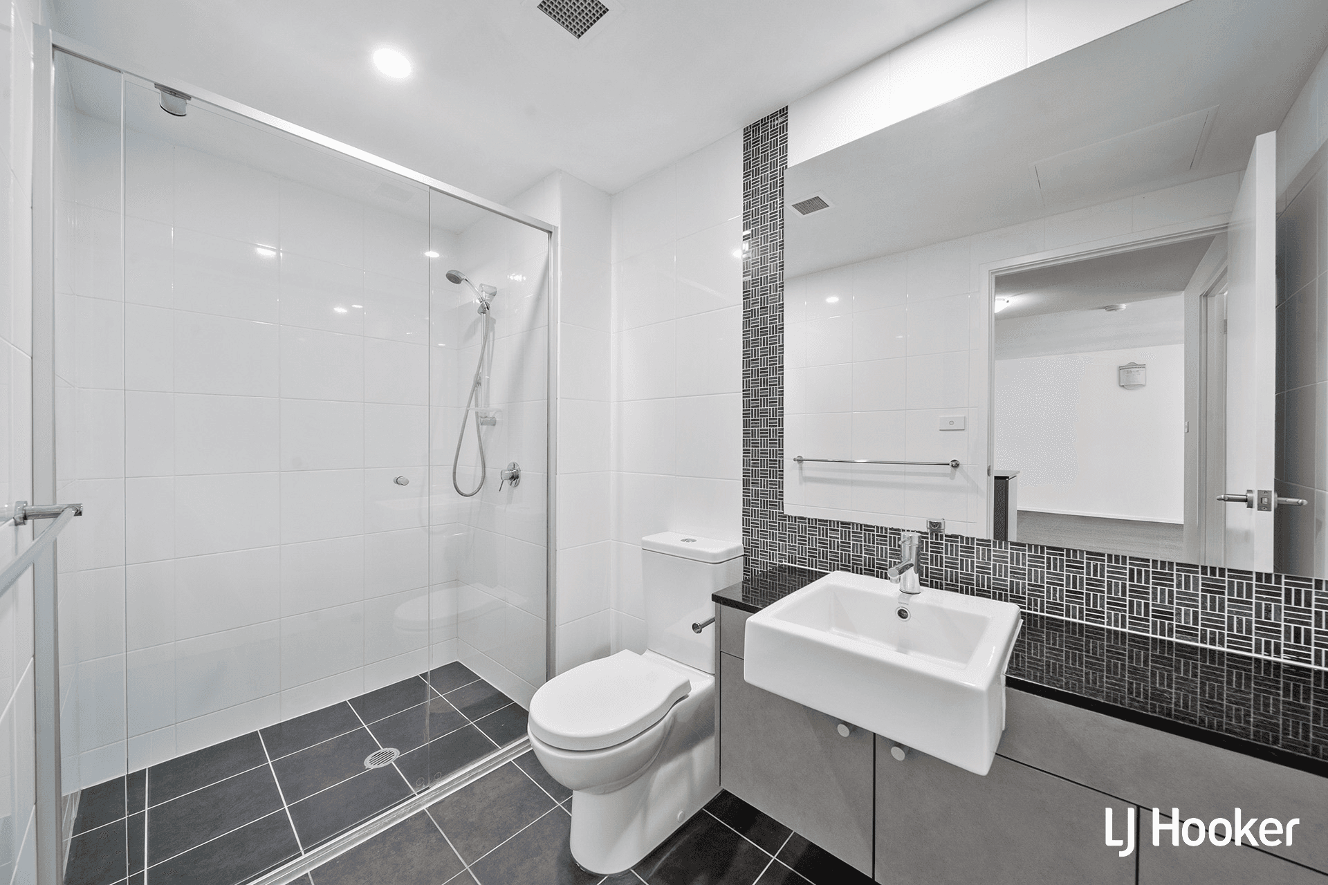 203/60 College Street, BELCONNEN, ACT 2617