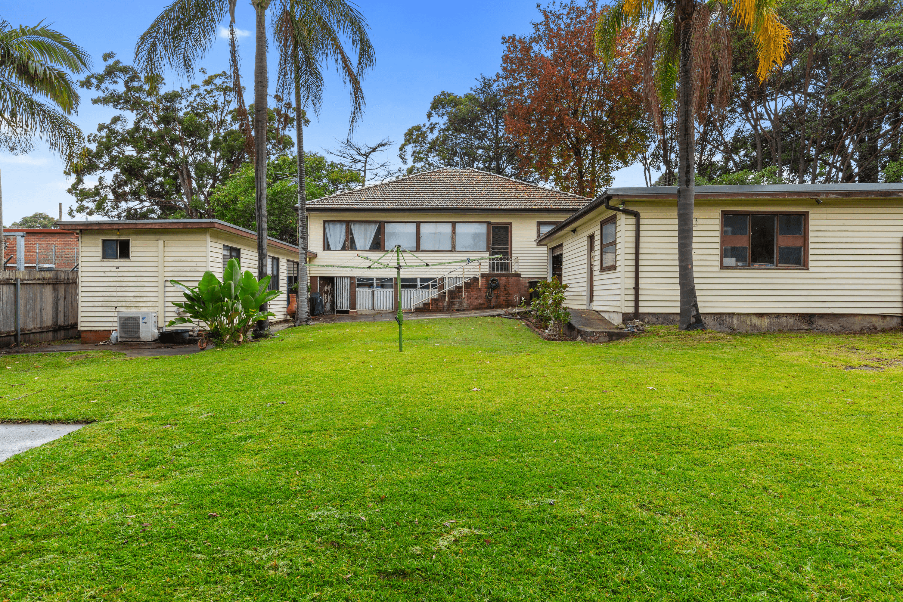 10 Gungah Bay Road, OATLEY, NSW 2223