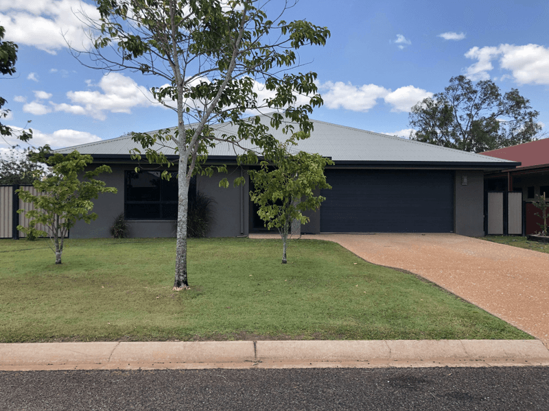 8 Fairway Avenue, Weipa, QLD 4874