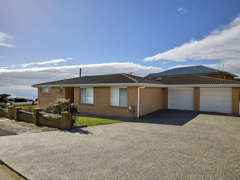 4 Tasman Highway, BICHENO, TAS 7215