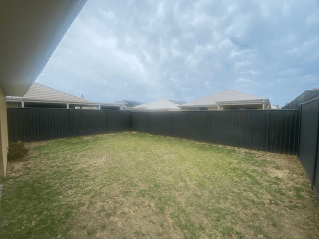 9 Goodalli Street St, Jindalee, WA 6036