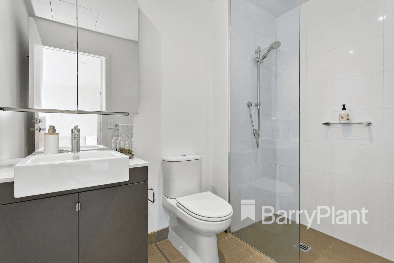 703/1 Encounter Way, Docklands, VIC 3008