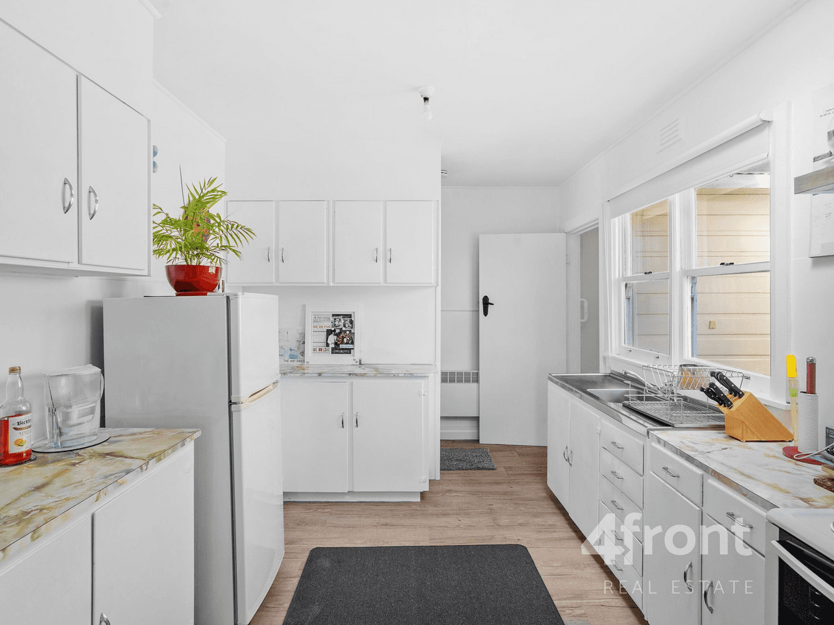 19 Penguin Road, WEST ULVERSTONE, TAS 7315