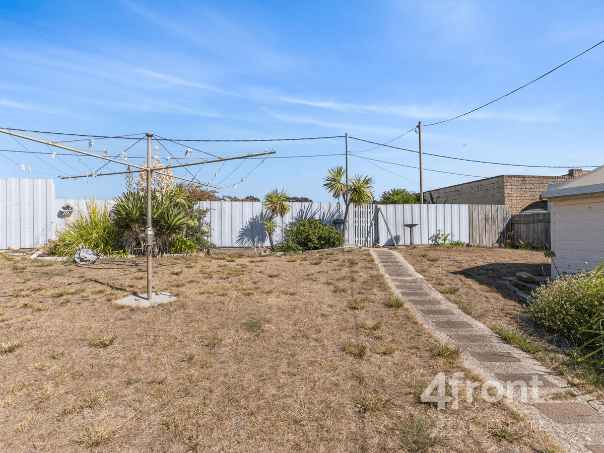 19 Penguin Road, WEST ULVERSTONE, TAS 7315