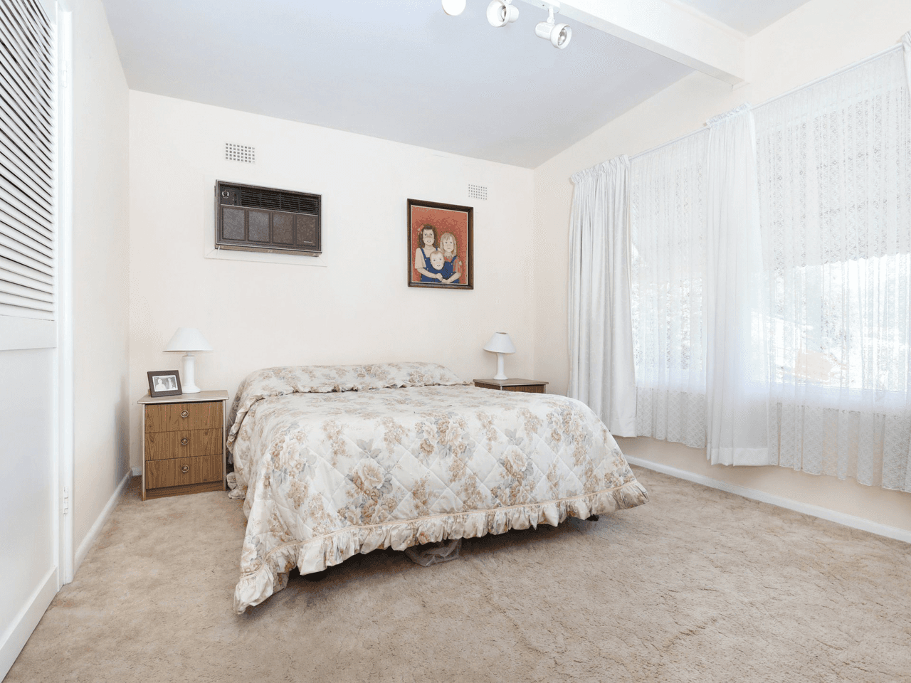 1 Leigh Crescent, UNANDERRA, NSW 2526