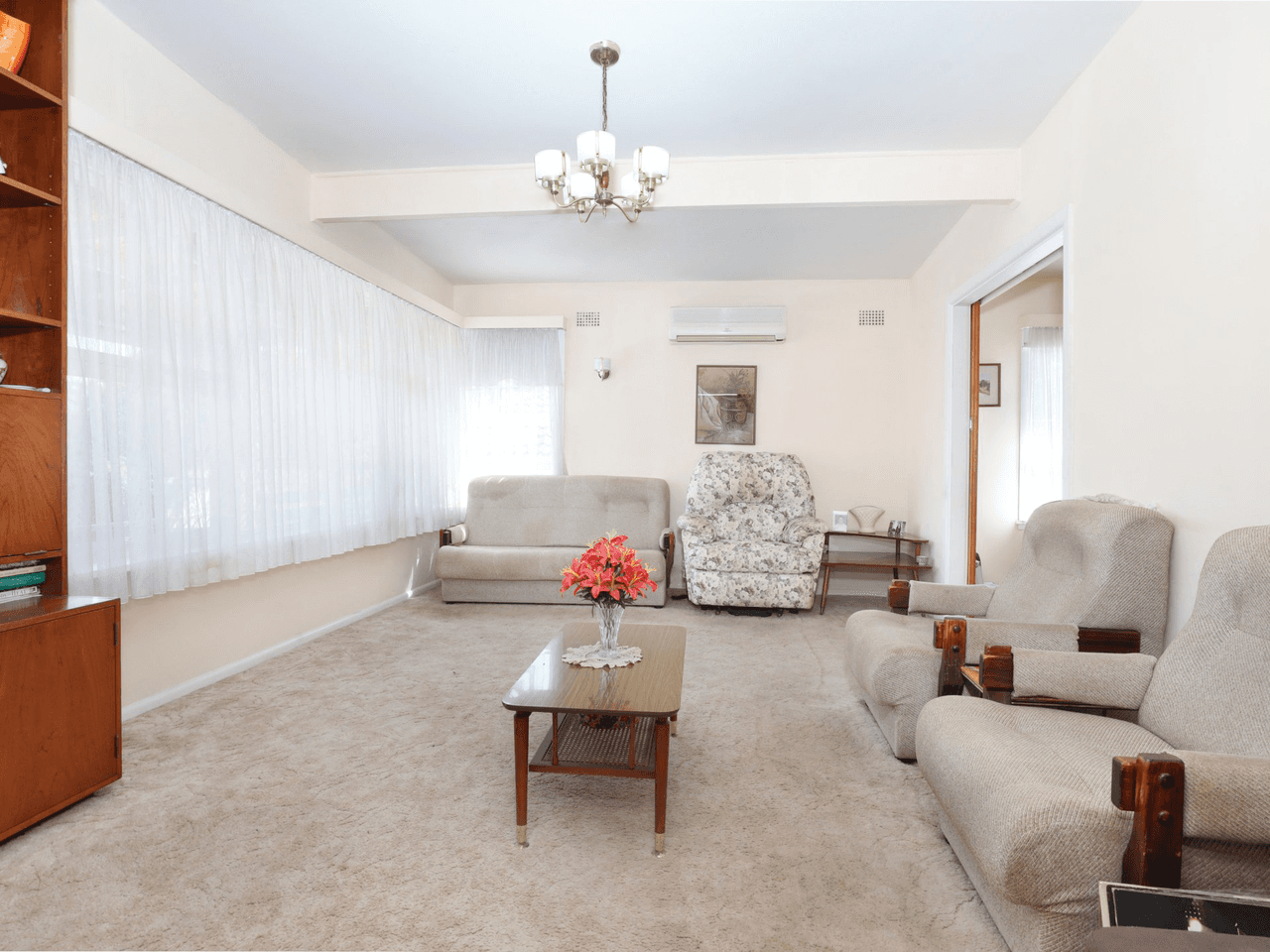 1 Leigh Crescent, UNANDERRA, NSW 2526