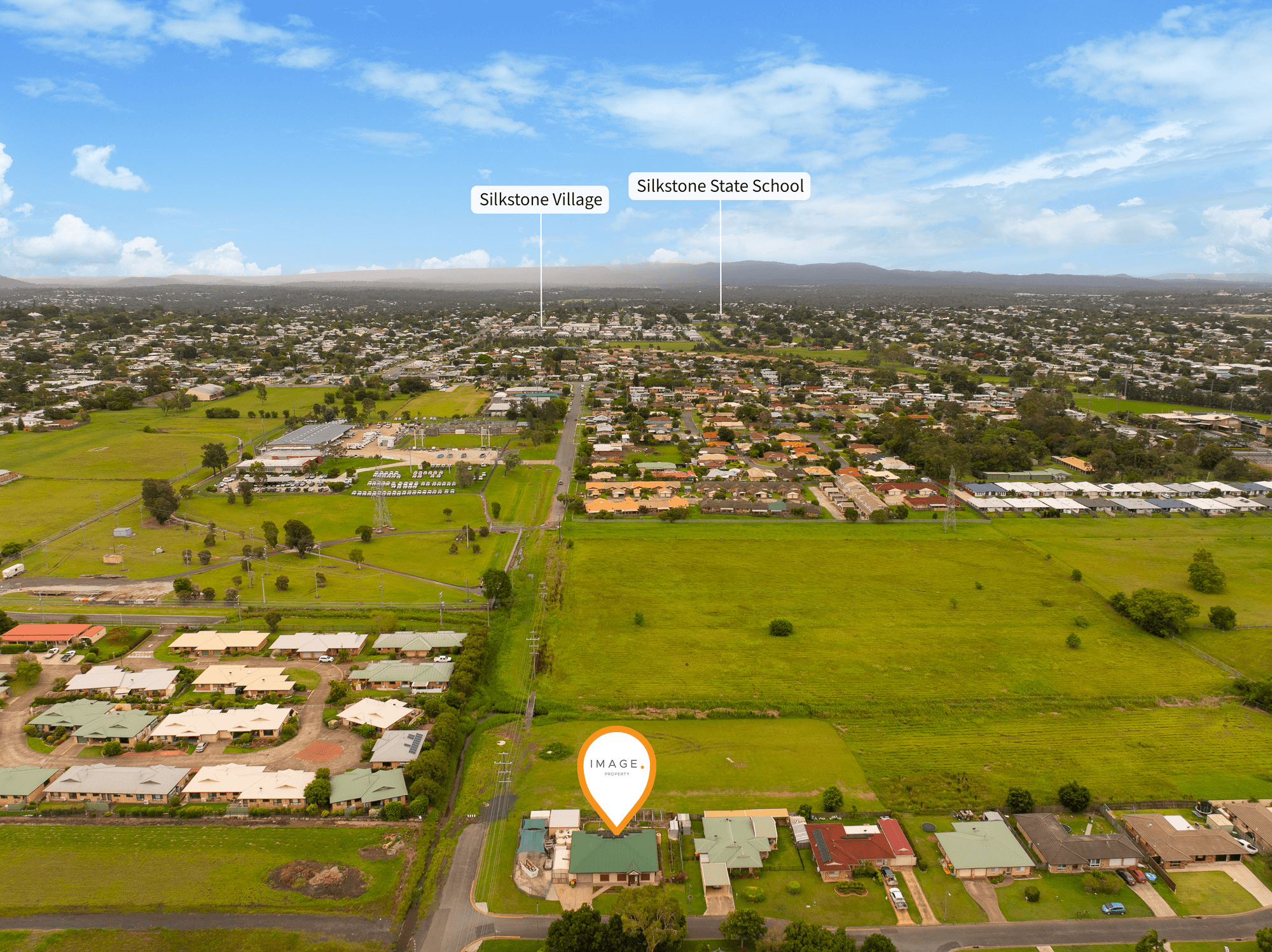 2 Pioneer Drive, Raceview, QLD 4305