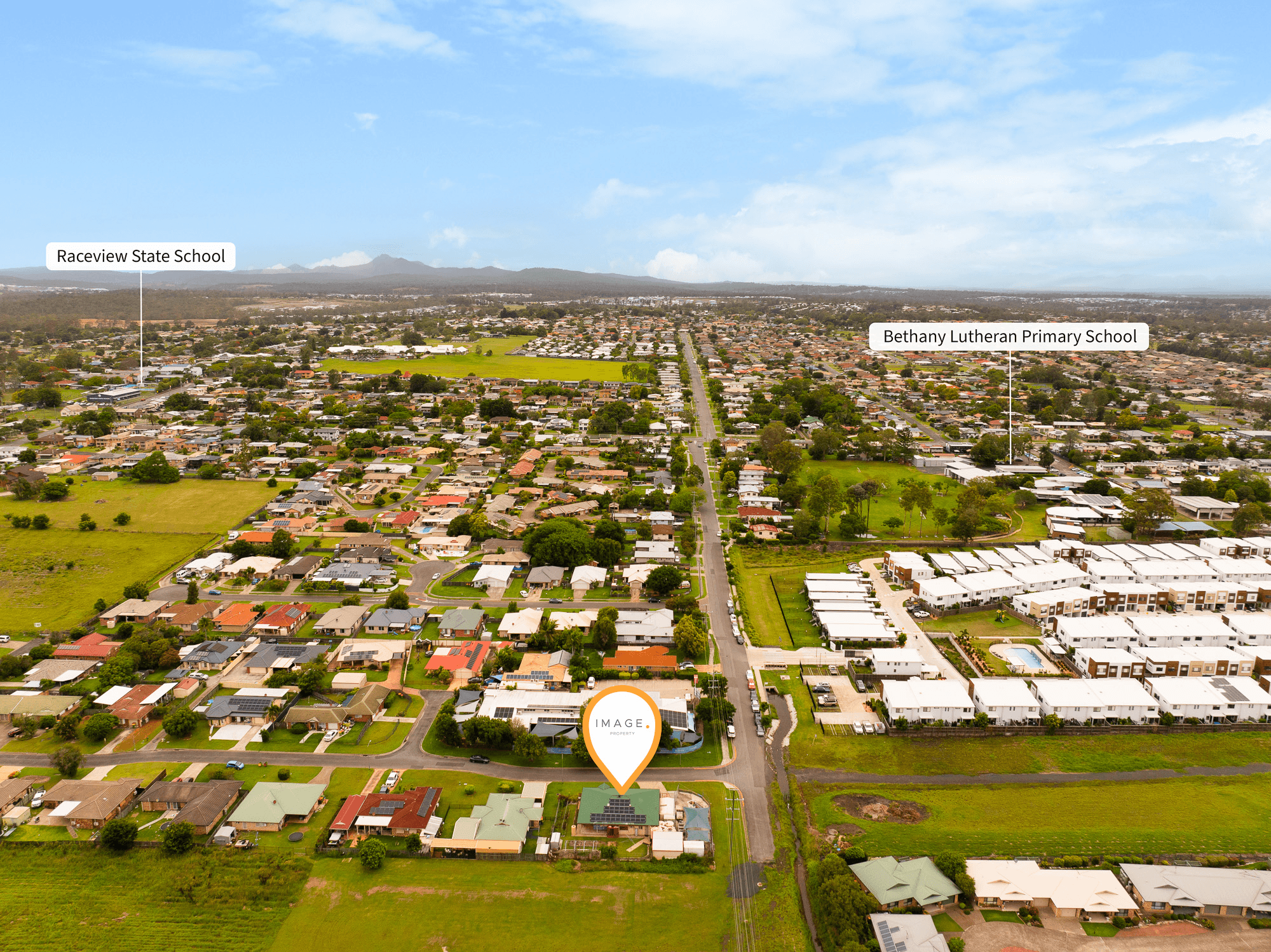 2 Pioneer Drive, Raceview, QLD 4305