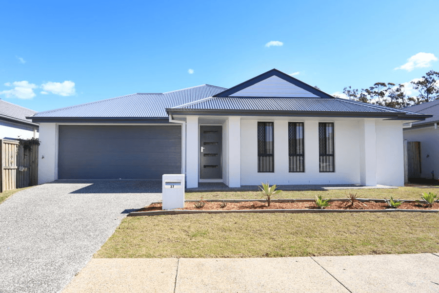 37 Christina Drive, COOMERA, QLD 4209