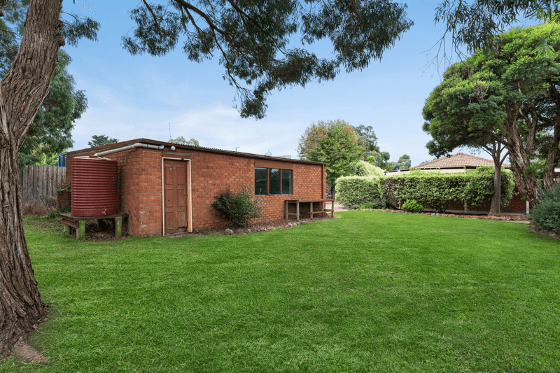 4 Banksia Court, ROMSEY, VIC 3434