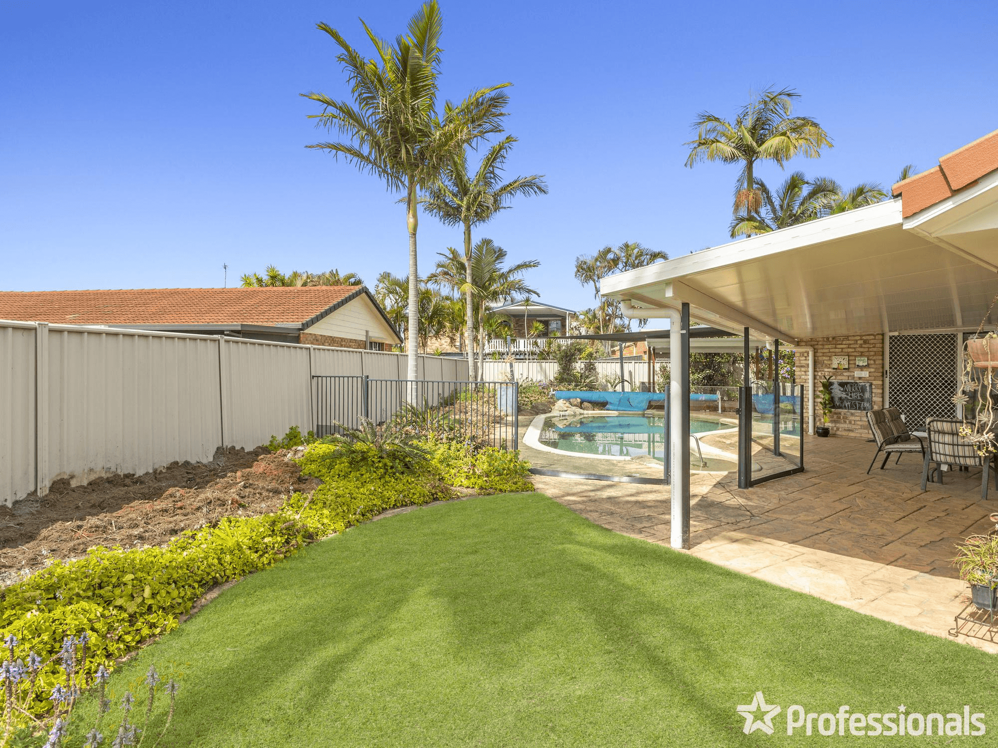 5 Darter Court, BURLEIGH WATERS, QLD 4220