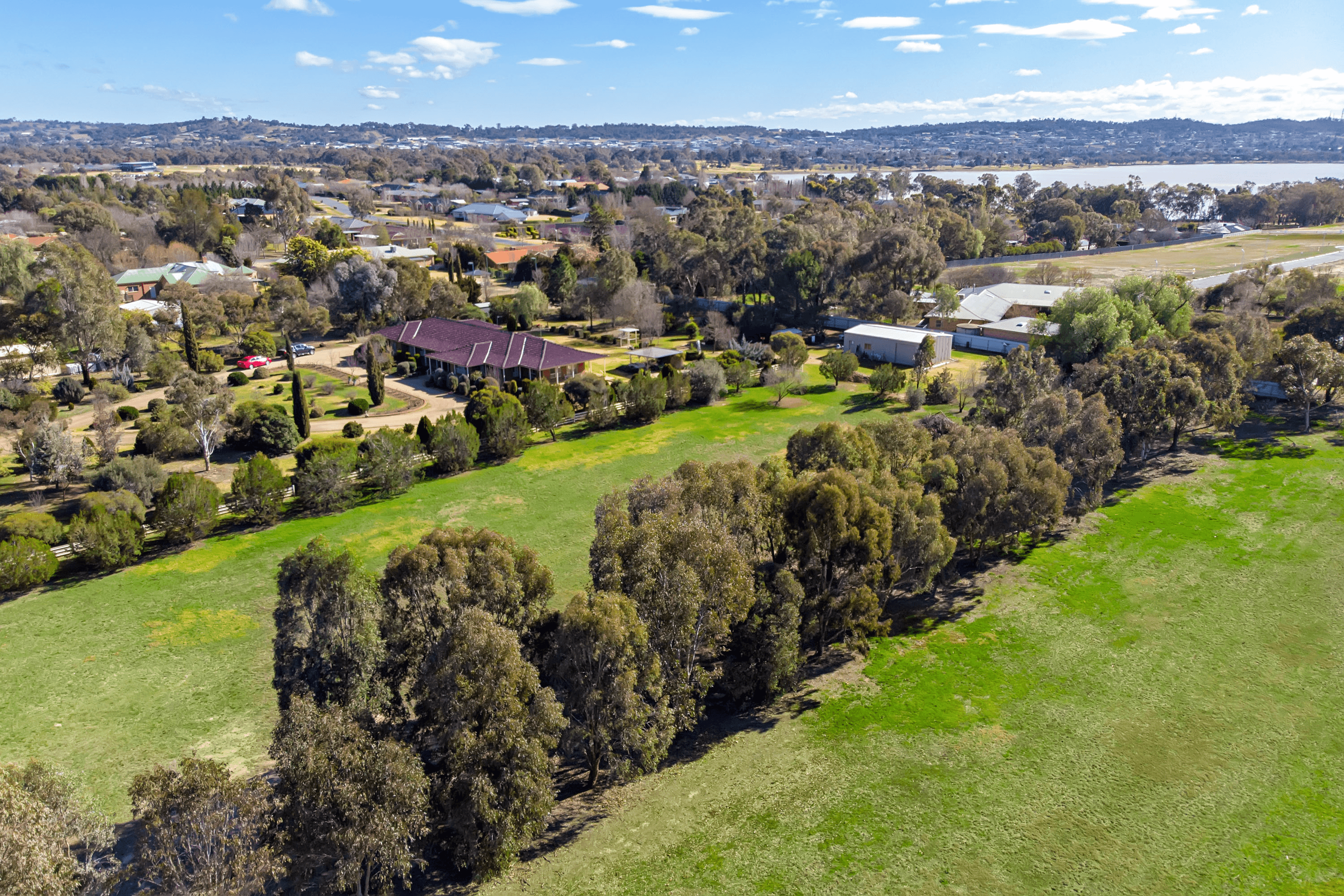 Prince Place, Lake Albert, NSW 2650