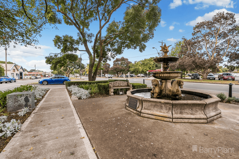 142 Barry Street, ROMSEY, VIC 3434