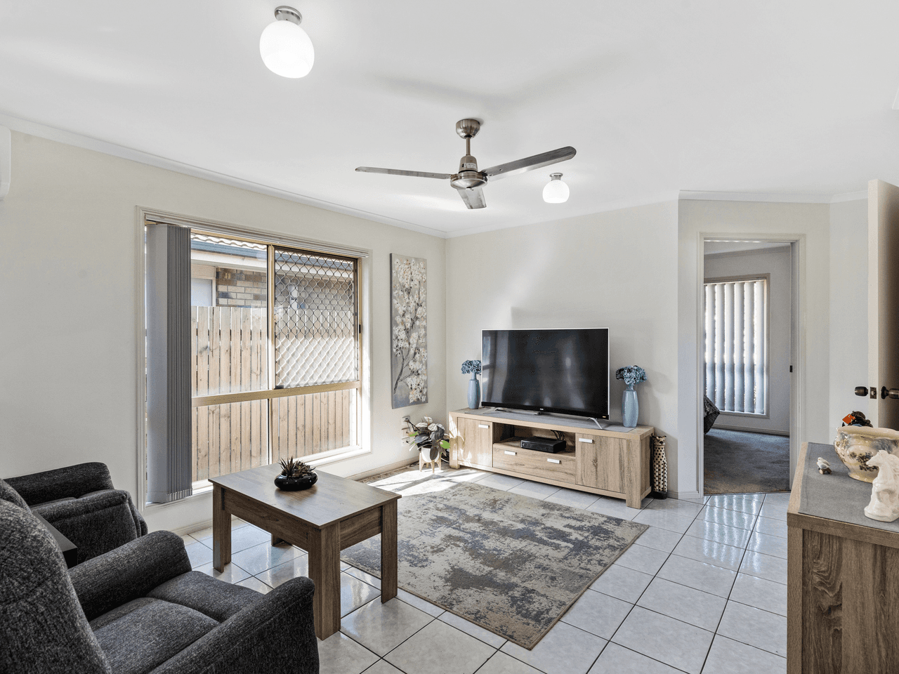 10 Allen Street, WYNNUM, QLD 4178