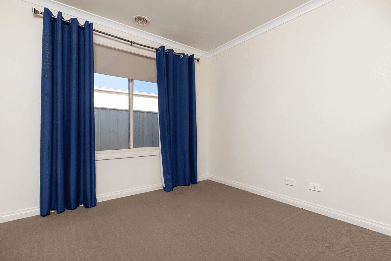 8 Spitfire Court, Mildura, VIC 3500