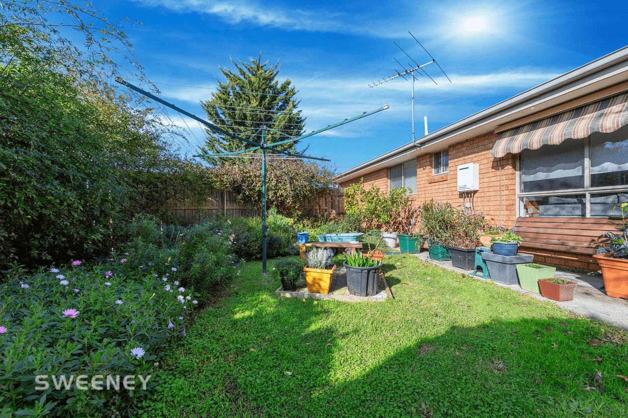 27 Saratoga Crescent, Keilor Downs, VIC 3038