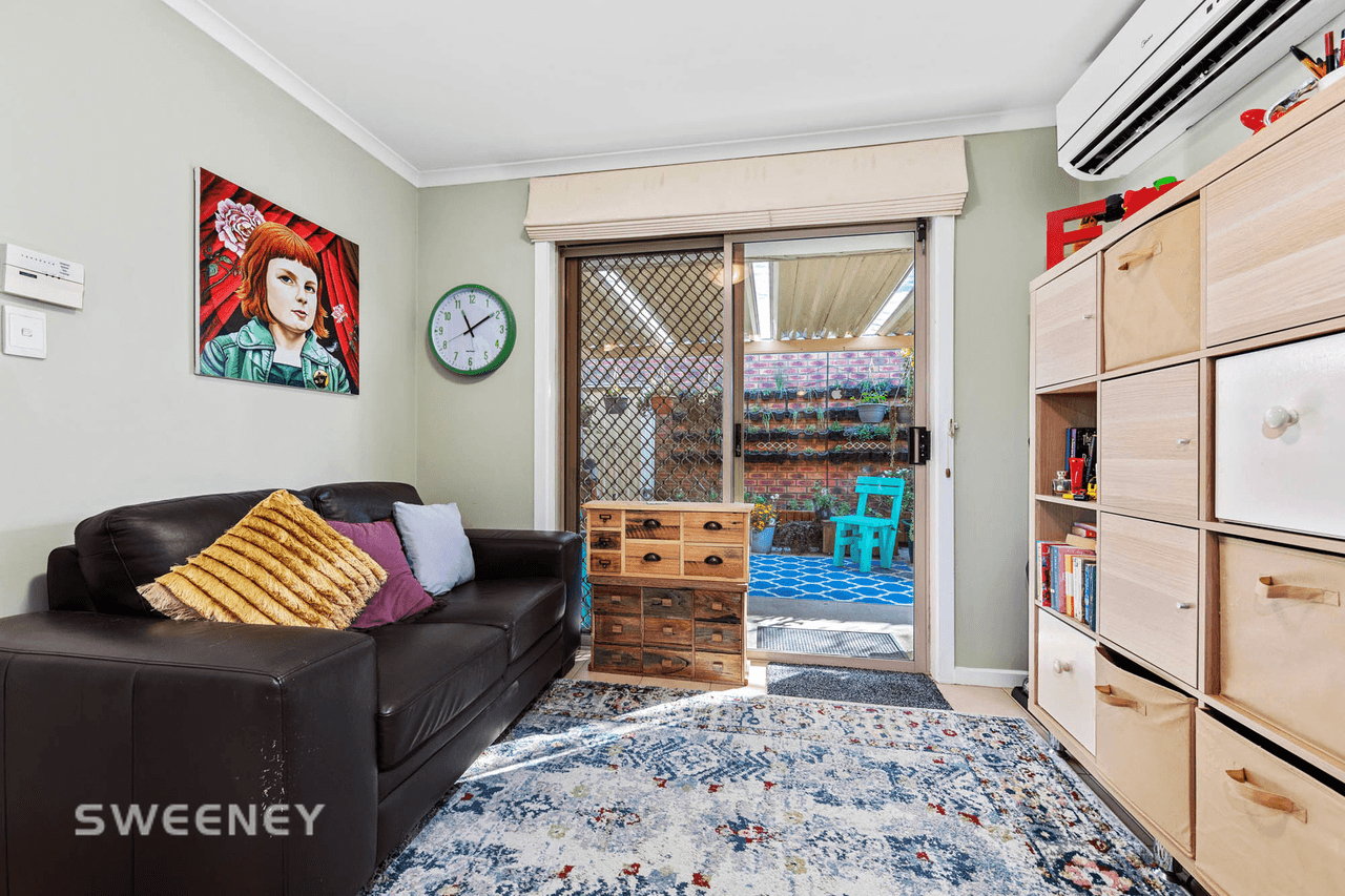 27 Saratoga Crescent, Keilor Downs, VIC 3038