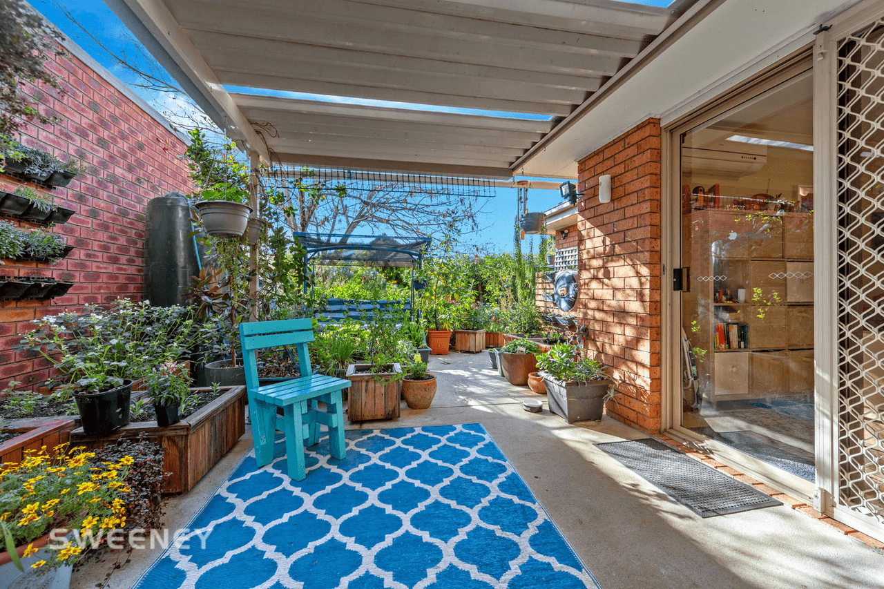 27 Saratoga Crescent, Keilor Downs, VIC 3038