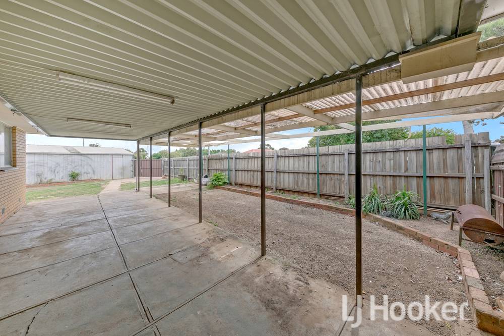 14 Rosina Drive, MELTON, VIC 3337