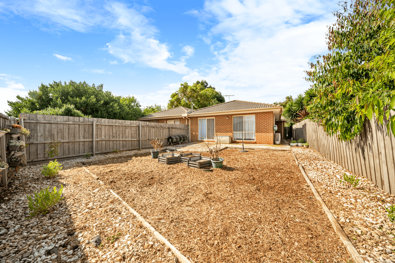 1/3 Laceby Court, CORIO, VIC 3214