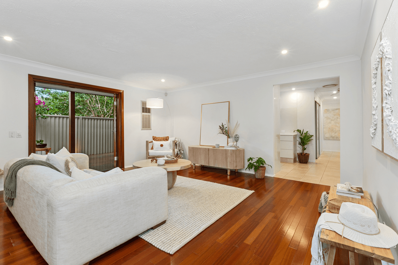 1/9 Flora Close, BURLEIGH WATERS, QLD 4220