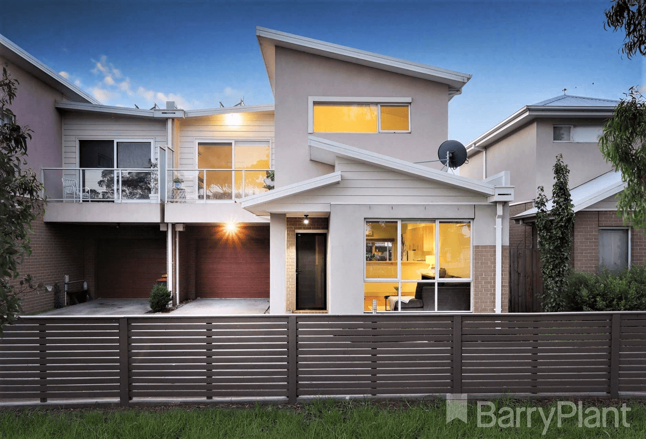 2/1 Warwick Place, Tullamarine, VIC 3043