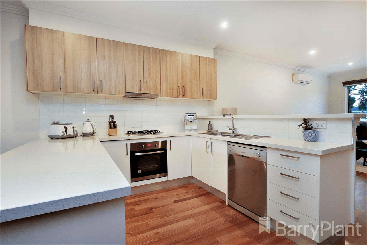 2/1 Warwick Place, Tullamarine, VIC 3043