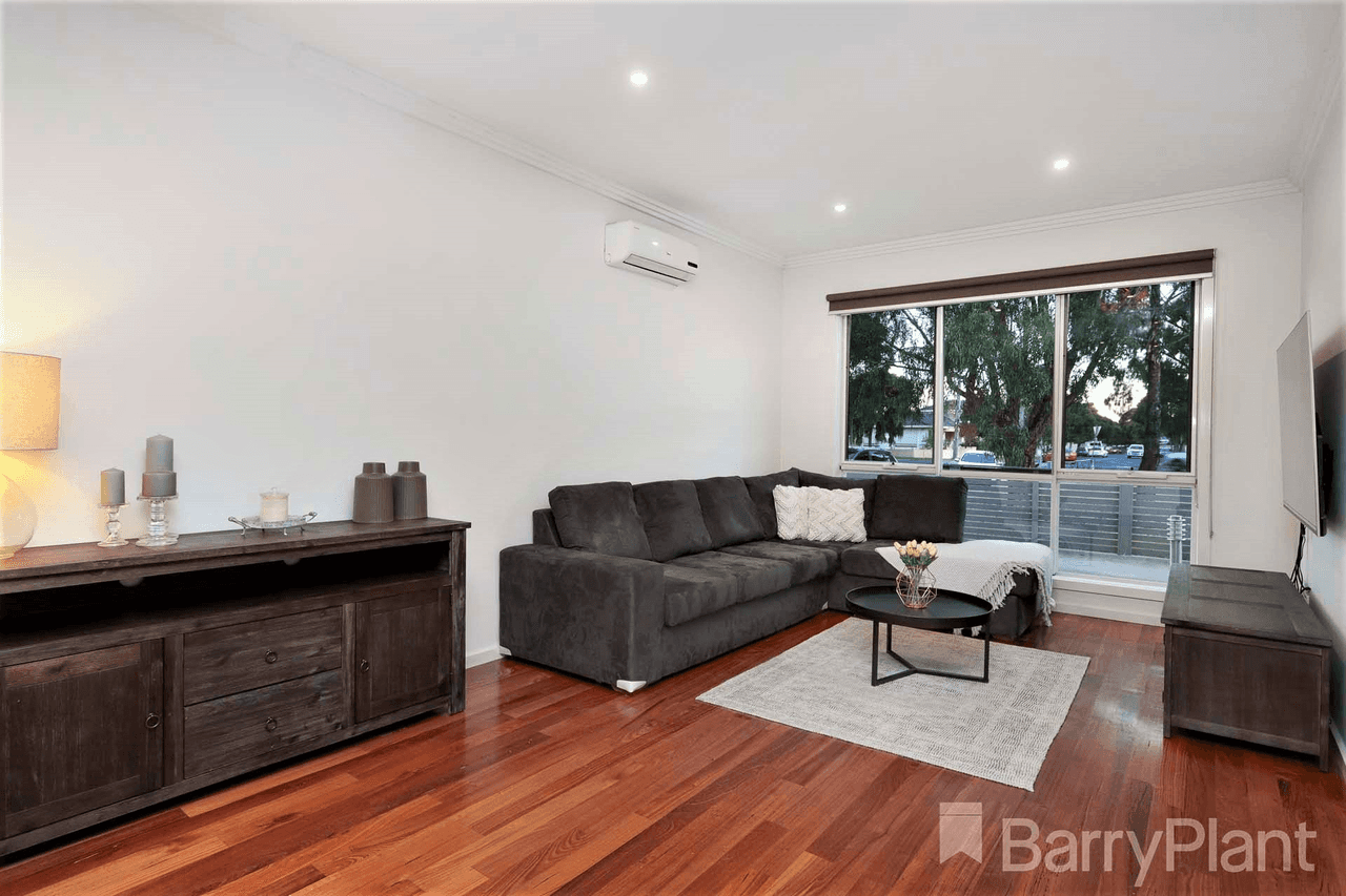 2/1 Warwick Place, Tullamarine, VIC 3043