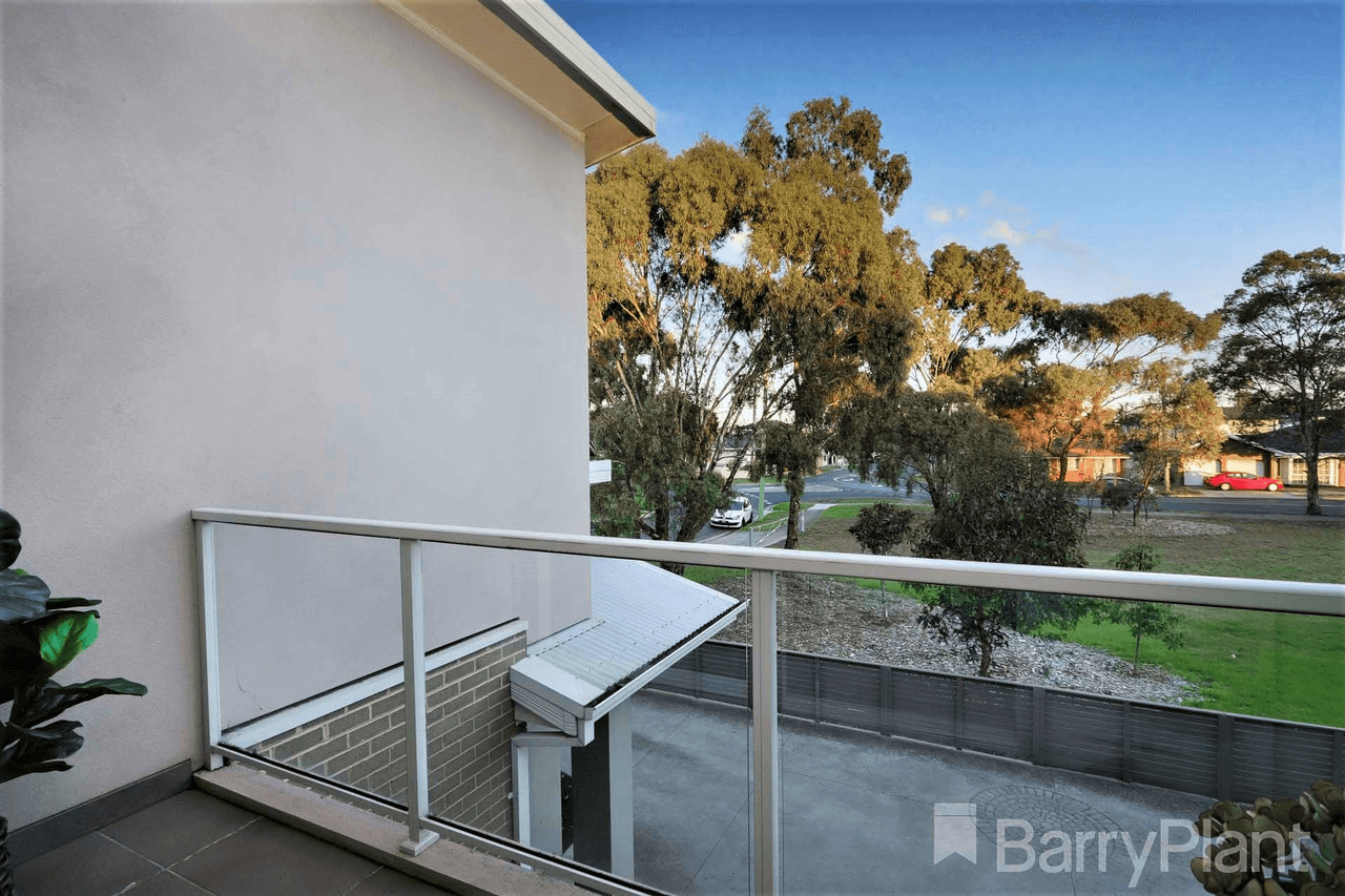 2/1 Warwick Place, Tullamarine, VIC 3043