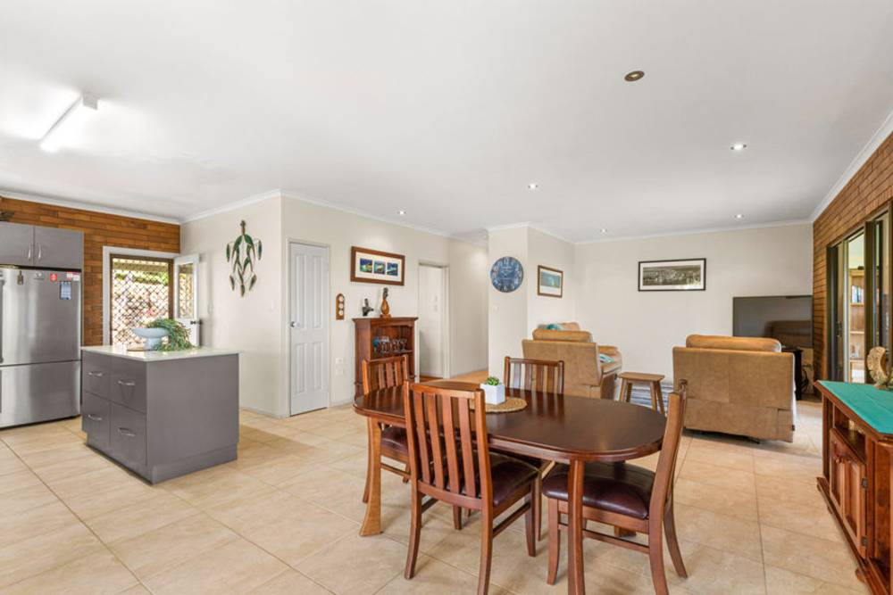 11 O'FLYNN CRESCENT, MIDGE POINT, QLD 4799