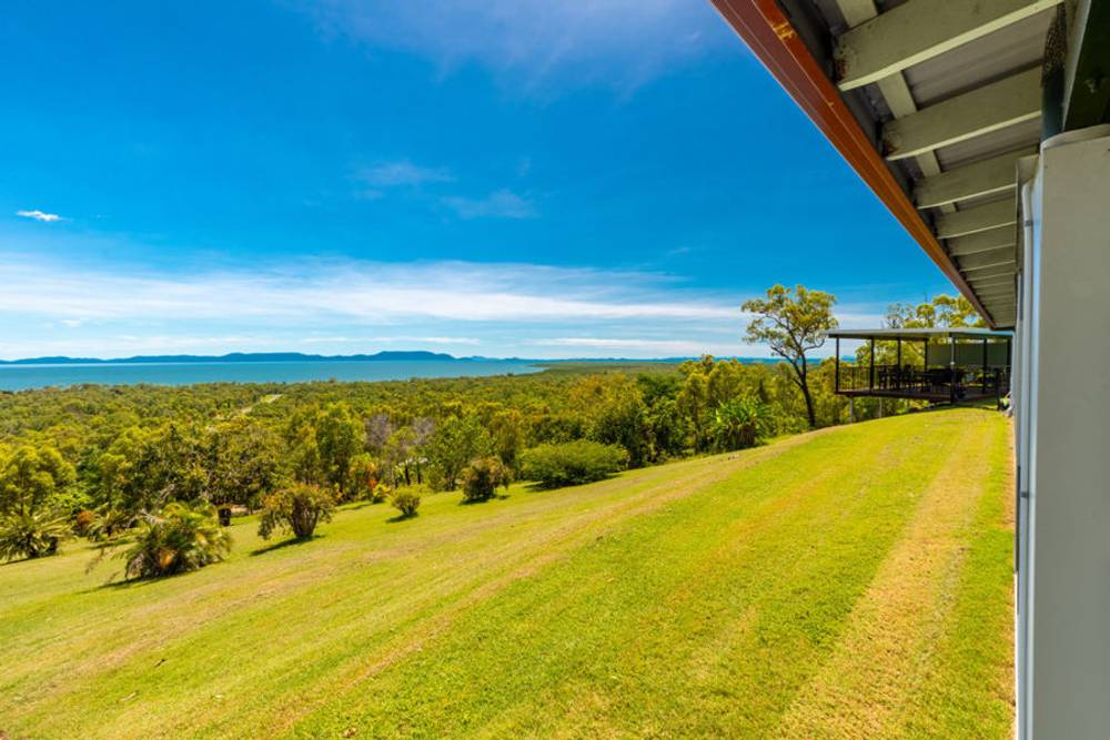 11 O'FLYNN CRESCENT, MIDGE POINT, QLD 4799