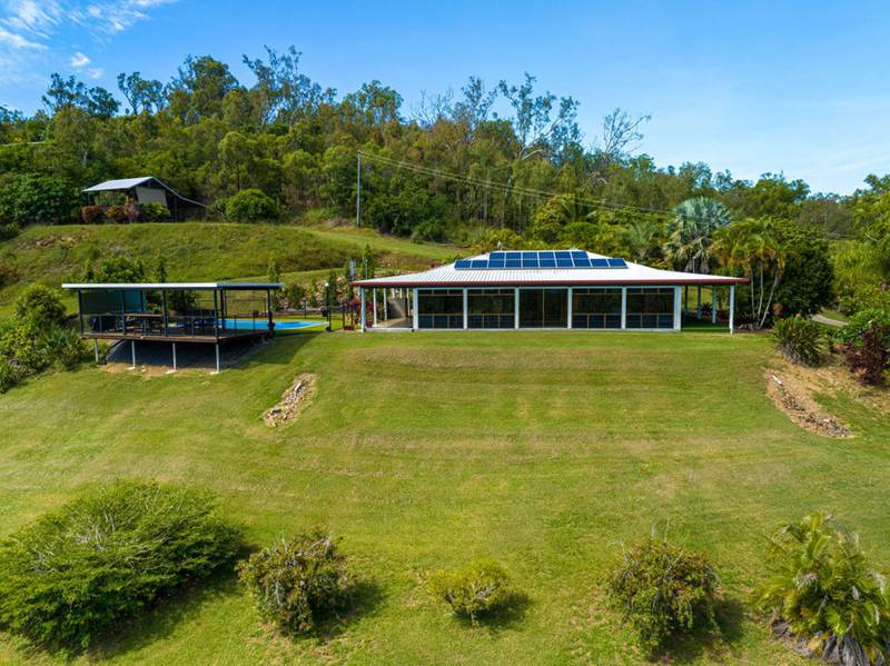 11 O'FLYNN CRESCENT, MIDGE POINT, QLD 4799