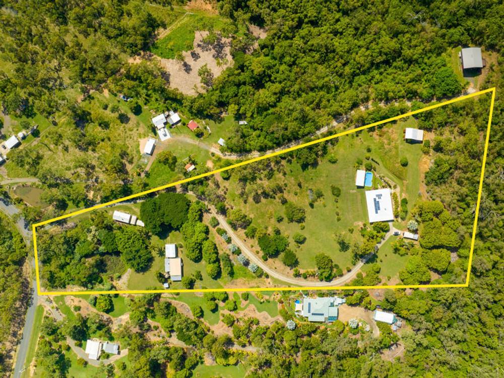 11 O'FLYNN CRESCENT, MIDGE POINT, QLD 4799