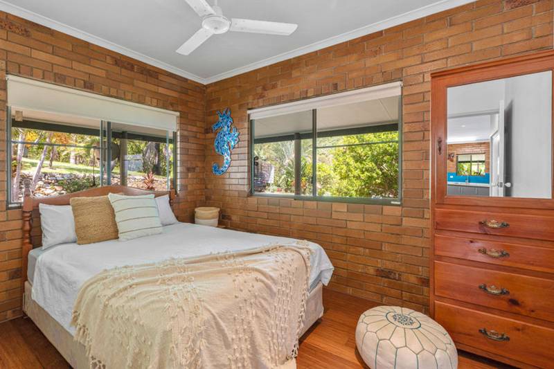 11 O'FLYNN CRESCENT, MIDGE POINT, QLD 4799