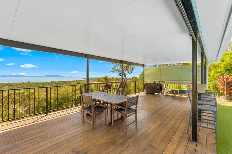 11 O'FLYNN CRESCENT, MIDGE POINT, QLD 4799