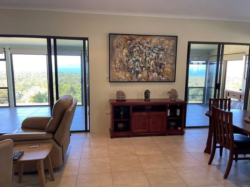 11 O'FLYNN CRESCENT, MIDGE POINT, QLD 4799