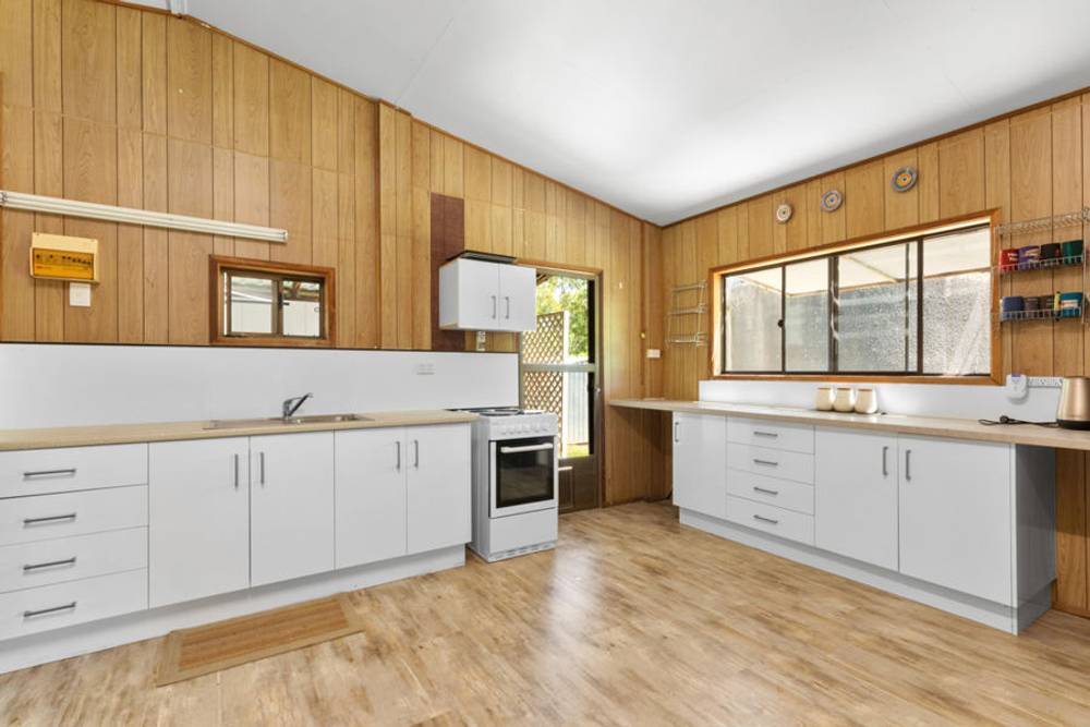 11 O'FLYNN CRESCENT, MIDGE POINT, QLD 4799