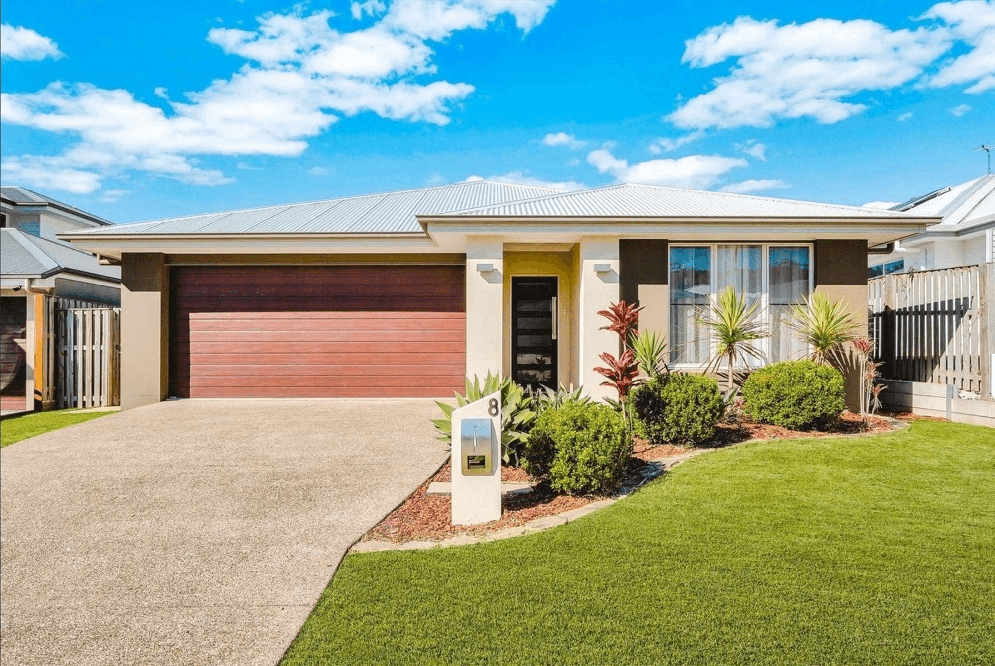 8 Dorretti Circuit, UPPER COOMERA, QLD 4209