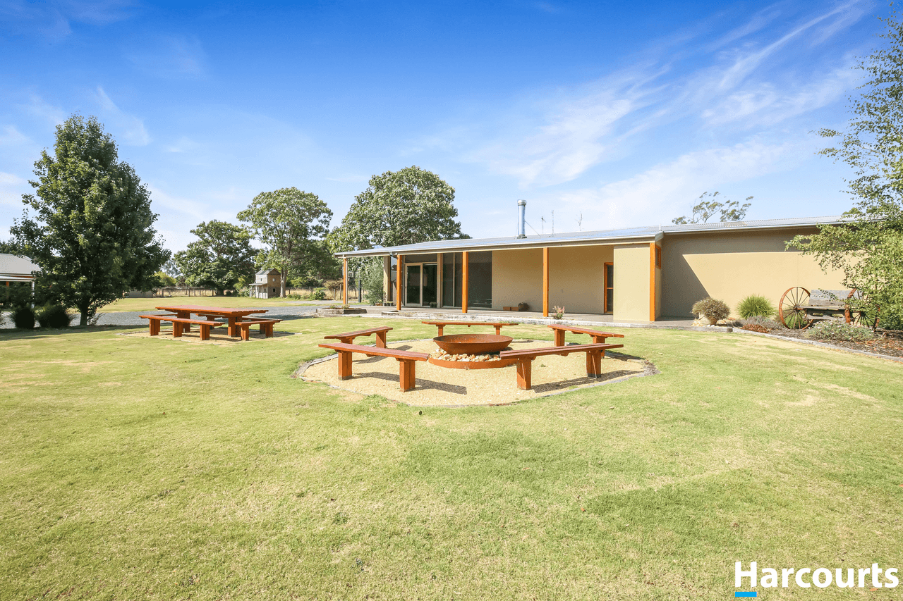 7 Carmodys Road, LEONGATHA, VIC 3953