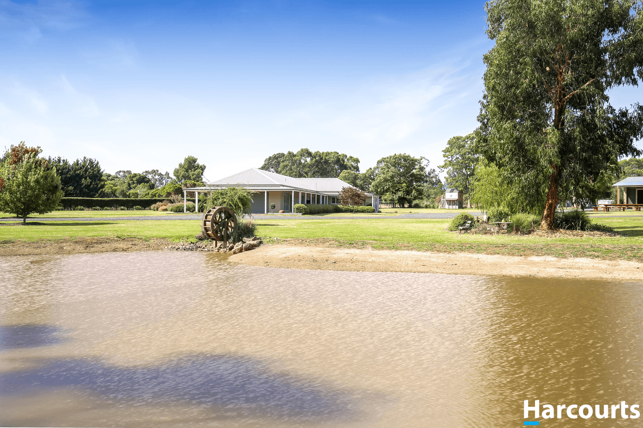 7 Carmodys Road, LEONGATHA, VIC 3953