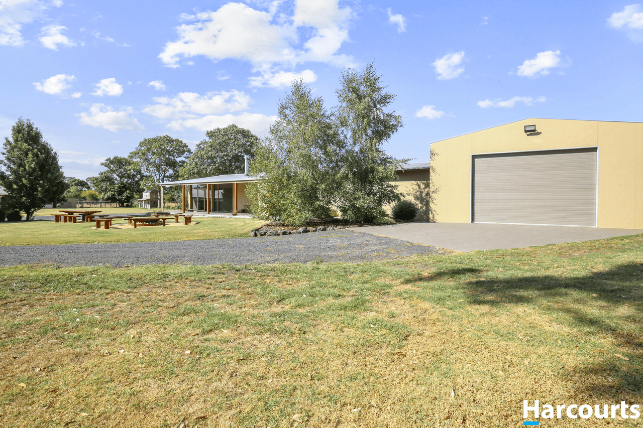 7 Carmodys Road, LEONGATHA, VIC 3953