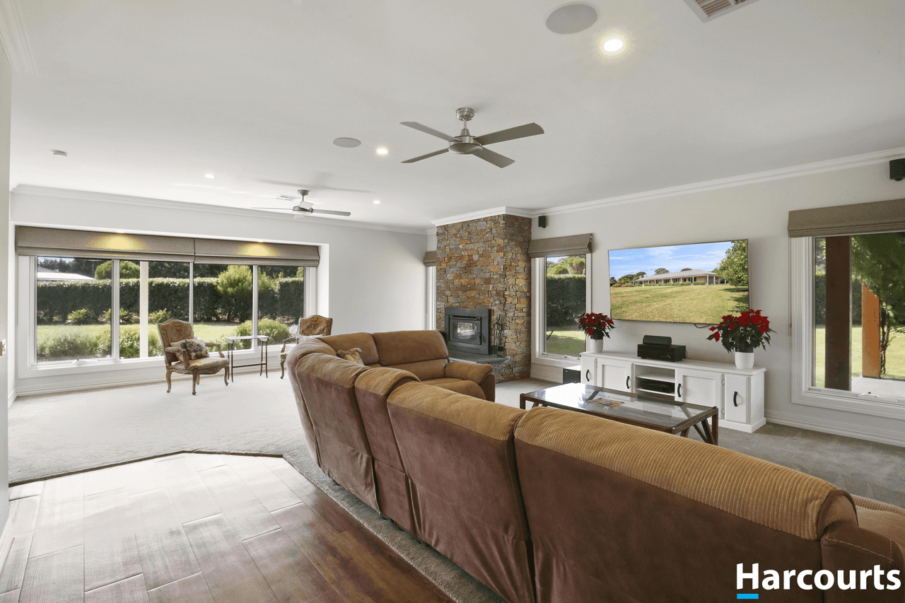 7 Carmodys Road, LEONGATHA, VIC 3953