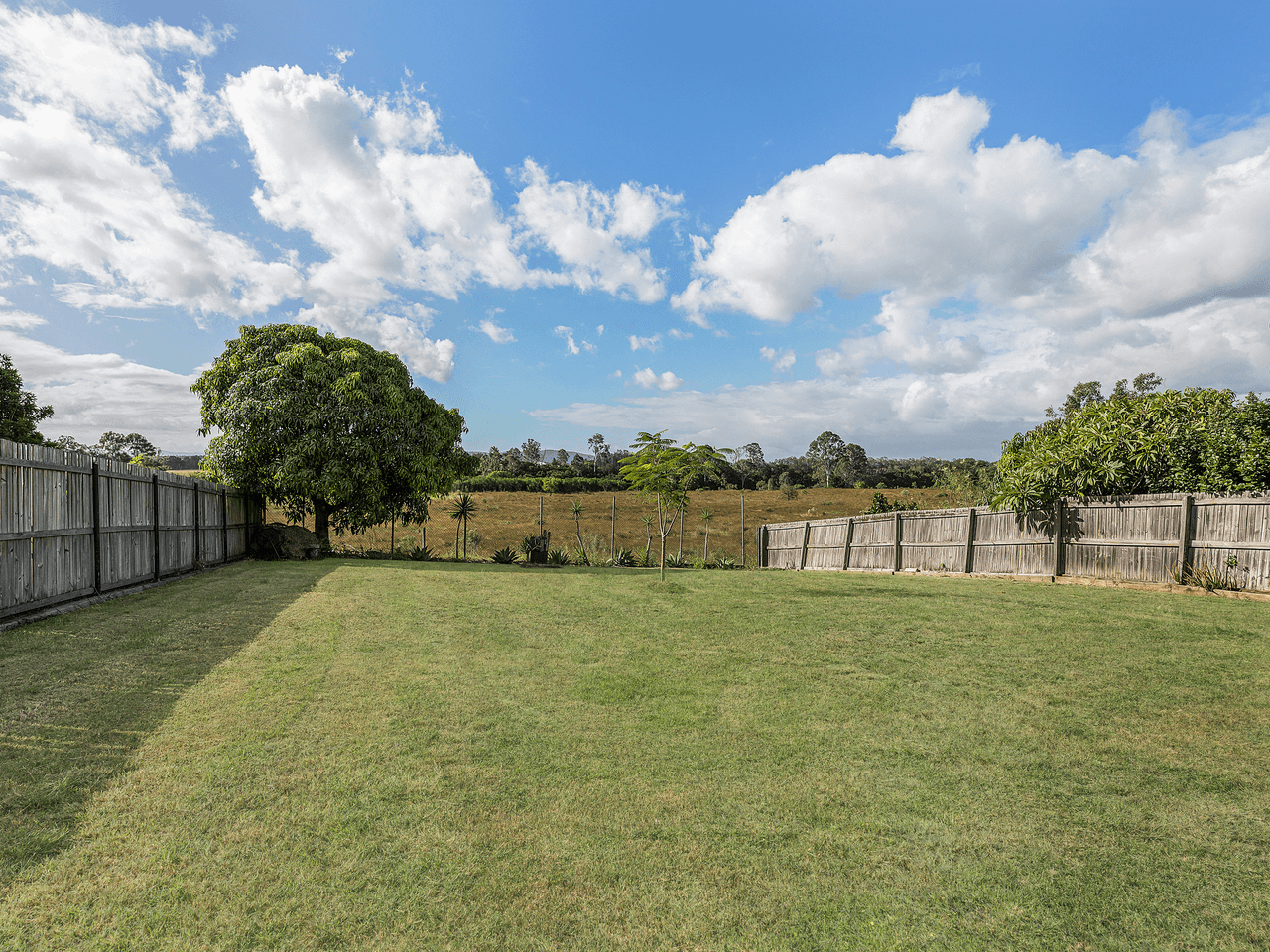 152 Moores Pocket Road, MOORES POCKET, QLD 4305